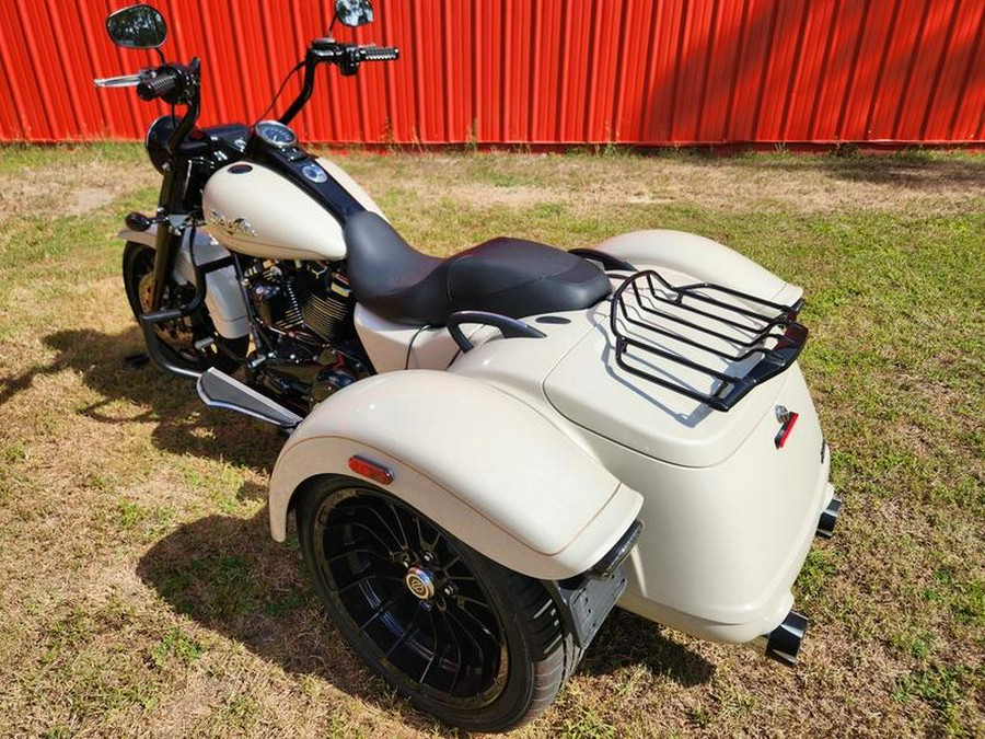 2023 Harley-Davidson® FLRT - Freewheeler®