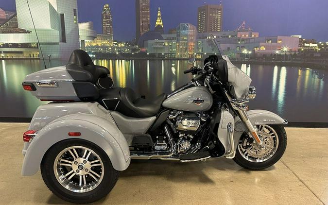 2024 Harley-Davidson Trike FLHTCUTG - Tri Glide Ultra