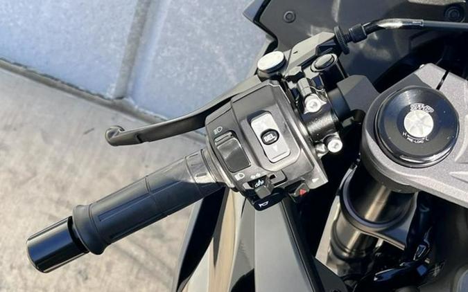 2025 Kawasaki Ninja ZX-6R ABS