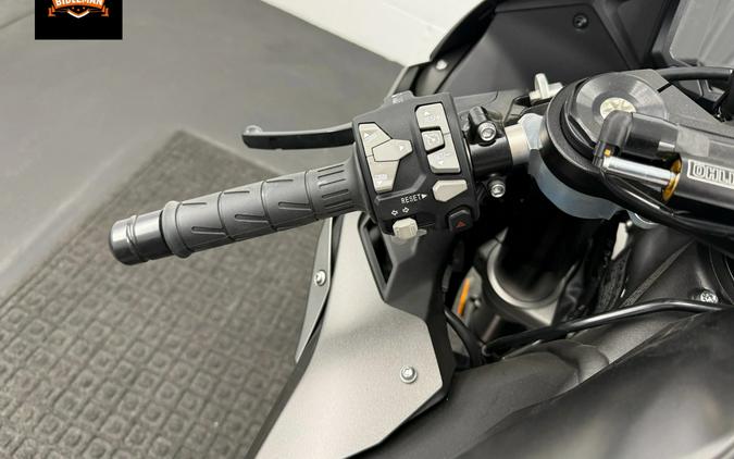 2025 Kawasaki Ninja® ZX™-10RR ABS