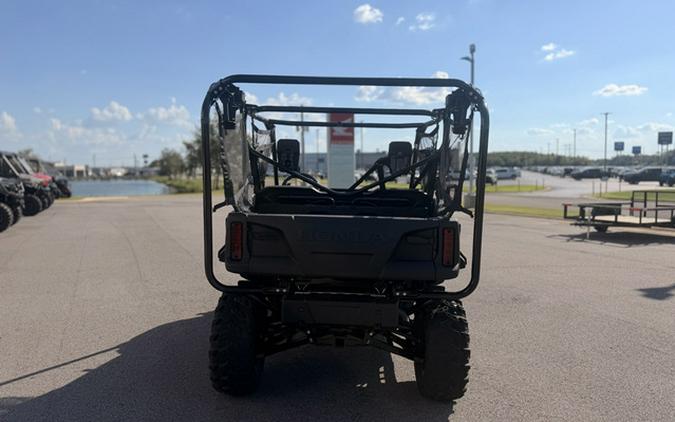 2025 Honda Pioneer 1000-5 Deluxe