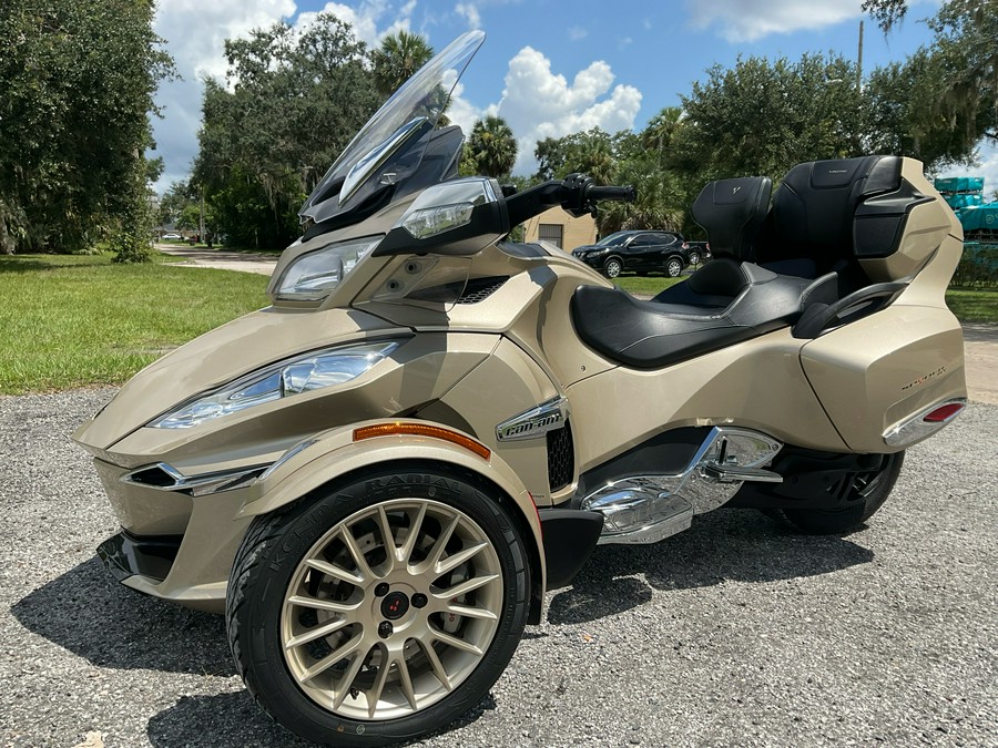 2017 Can-Am Spyder RT Limited