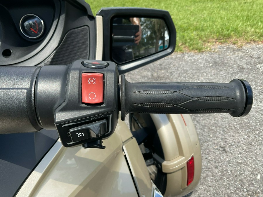 2017 Can-Am Spyder RT Limited