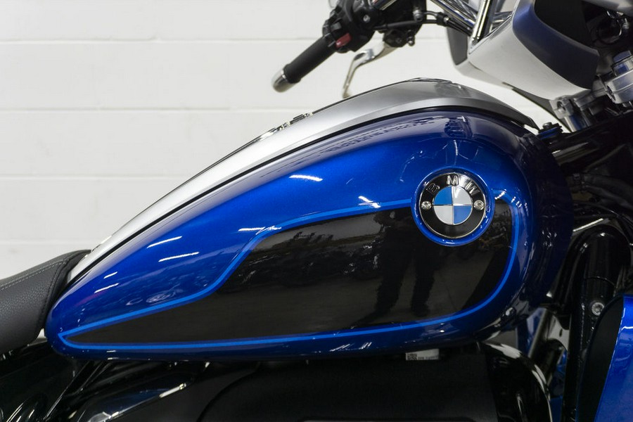 2024 BMW R 18 Transcontinental Racing Blue Metallic