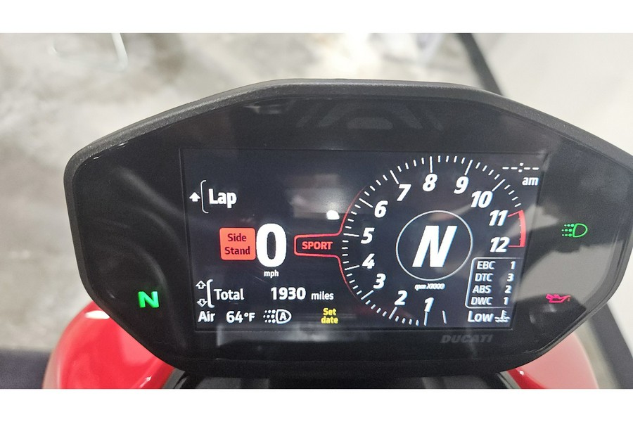 2024 Ducati SFV2 RED
