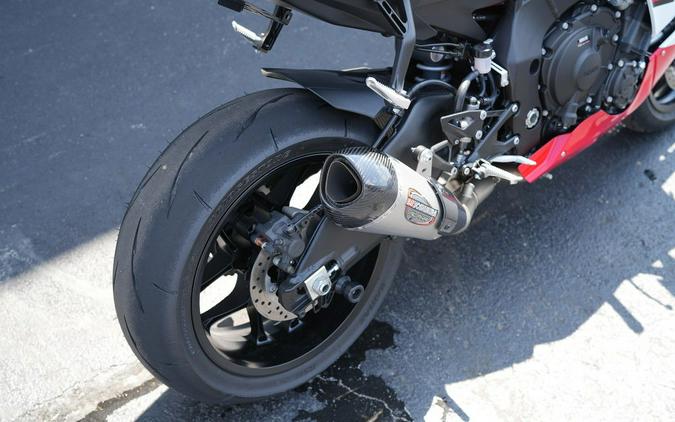 2026 Yamaha YZF-R1
