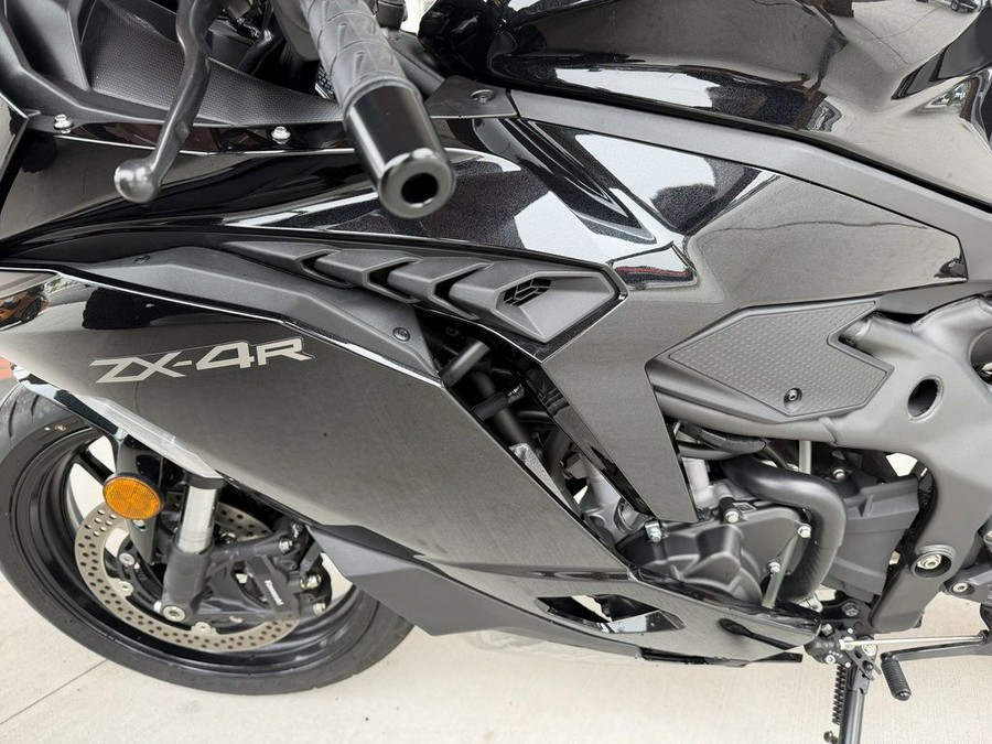2025 Kawasaki NINJA® ZX™-4R ABS