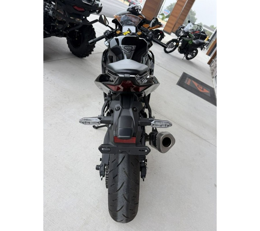 2025 Kawasaki NINJA® ZX™-4R ABS