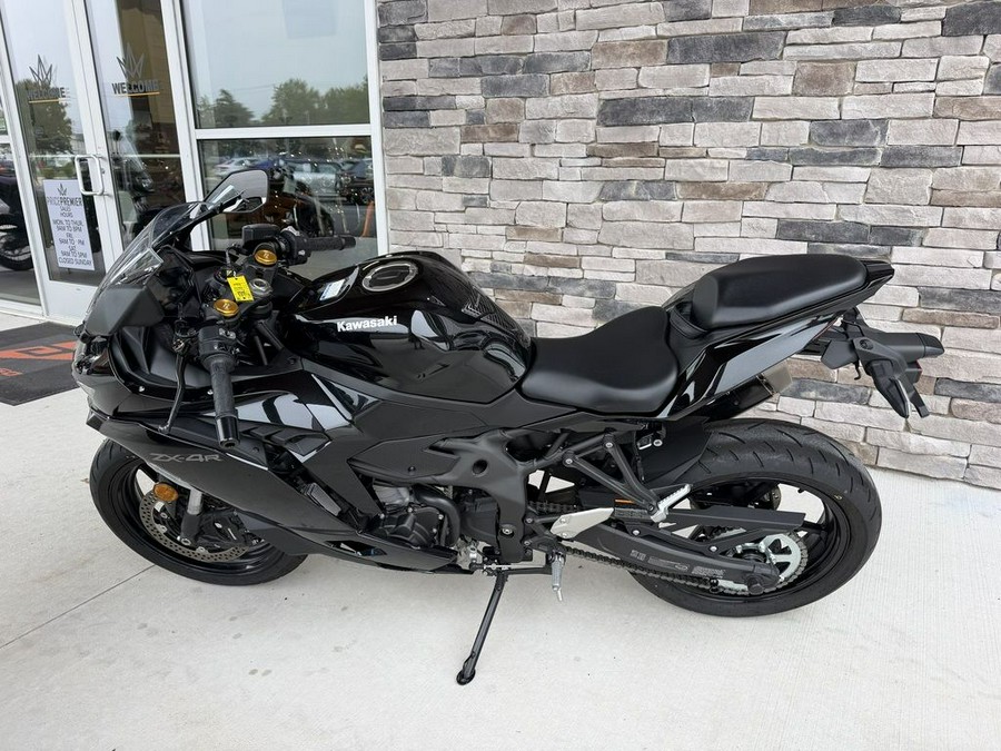 2025 Kawasaki NINJA® ZX™-4R ABS