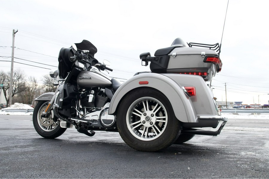 2016 Harley-Davidson® FLHTCUTG Tri Glide Ultra Classic