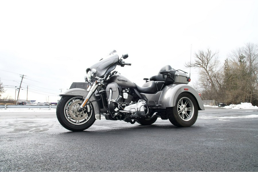 2016 Harley-Davidson® FLHTCUTG Tri Glide Ultra Classic