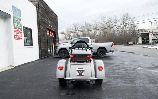 2016 Harley-Davidson® FLHTCUTG Tri Glide Ultra Classic