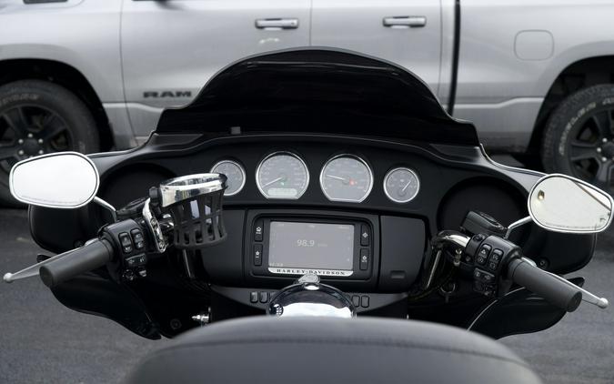 2016 Harley-Davidson® FLHTCUTG Tri Glide Ultra Classic