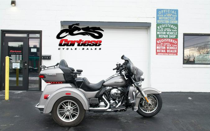 2016 Harley-Davidson® FLHTCUTG Tri Glide Ultra Classic