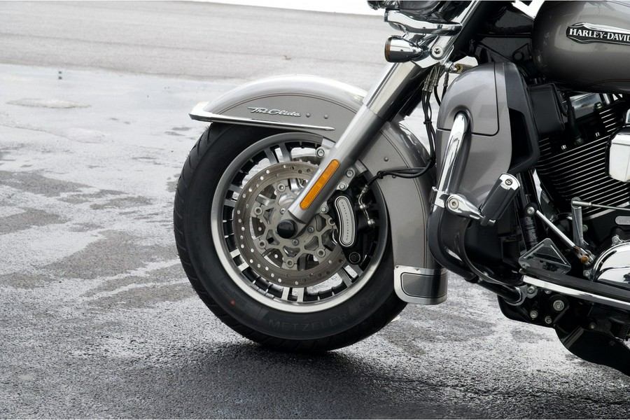 2016 Harley-Davidson® FLHTCUTG Tri Glide Ultra Classic