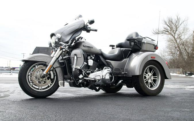 2016 Harley-Davidson® FLHTCUTG Tri Glide Ultra Classic