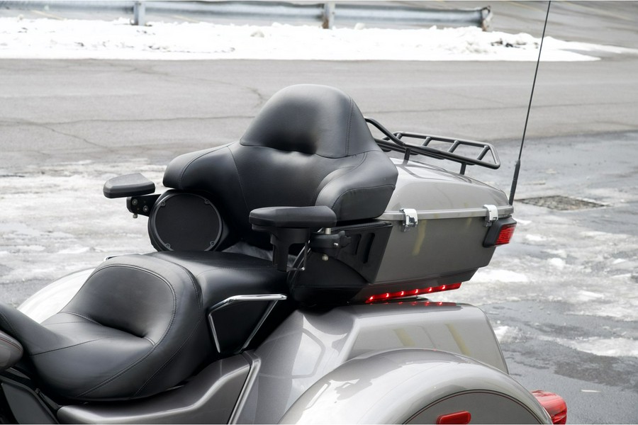 2016 Harley-Davidson® FLHTCUTG Tri Glide Ultra Classic