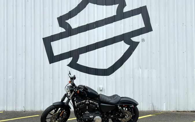 2022 Harley-Davidson® Iron 883™ Black Denim