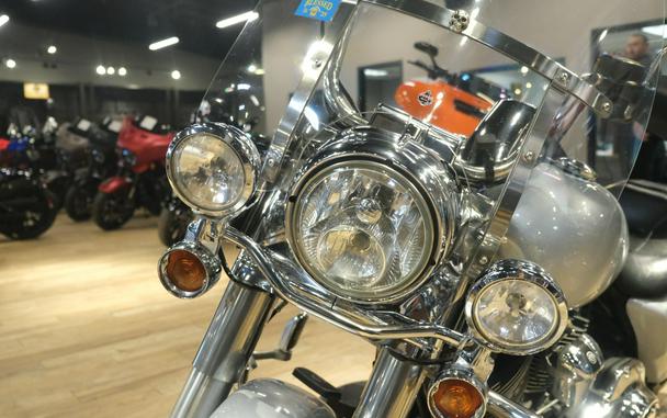 2019 HARLEY ROAD KING BASE