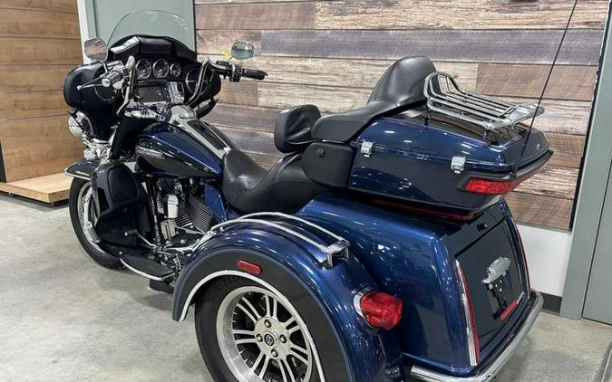2014 Harley-Davidson® FLHTCUTG - Tri Glide® Ultra