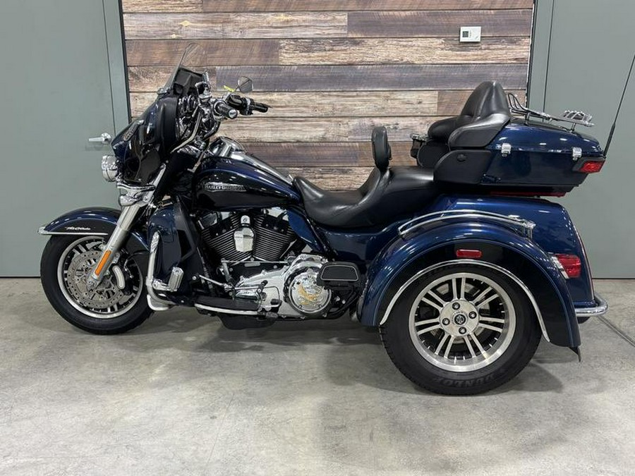 2014 Harley-Davidson® FLHTCUTG - Tri Glide® Ultra
