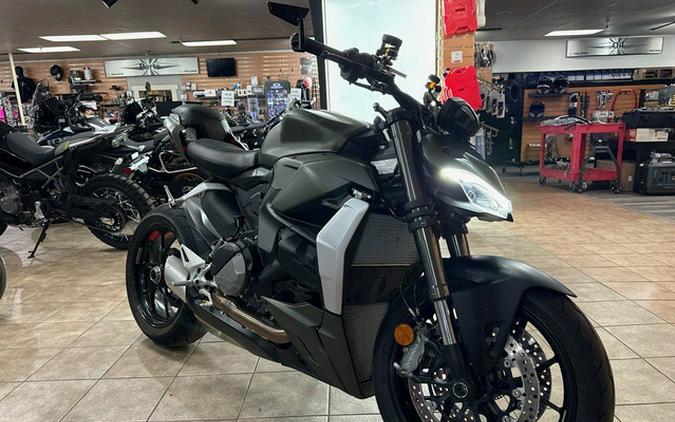 2025 Ducati Streetfighter V2 S