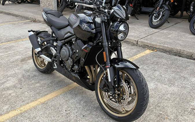 2026 Triumph Trident 800 Jet Black