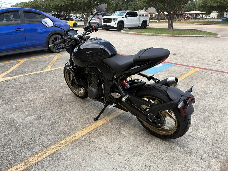 2026 Triumph Trident 800 Jet Black