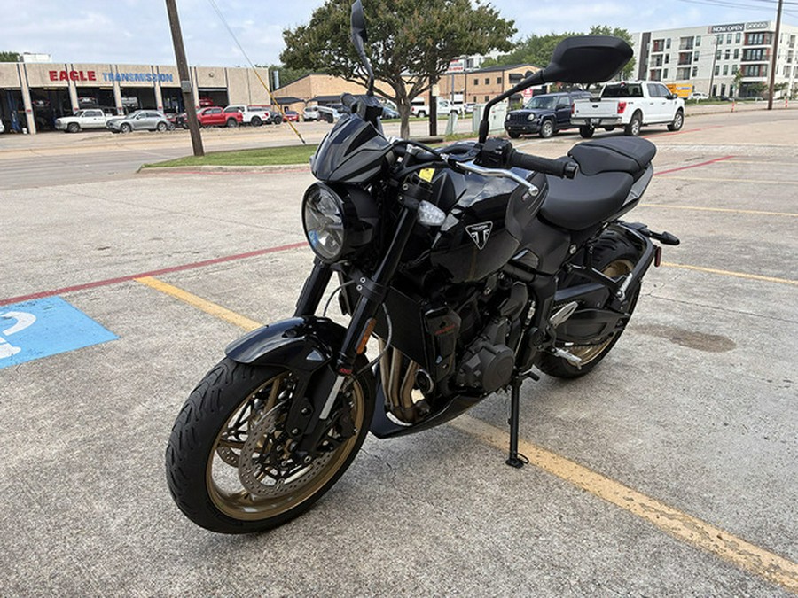 2026 Triumph Trident 800 Jet Black