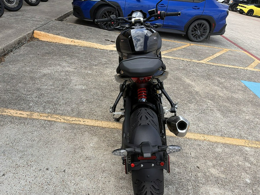 2026 Triumph Trident 800 Jet Black