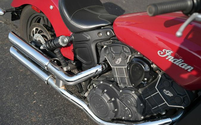 2017 Indian Motorcycle Scout Sixty ABS Indian Motorcycle­ Red