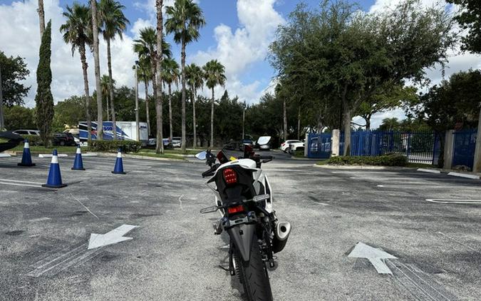2026 Yamaha YZF R3 70Th Anniversary Edition