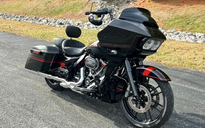 2018 Harley-Davidson CVO Road Glide FLTRXSE