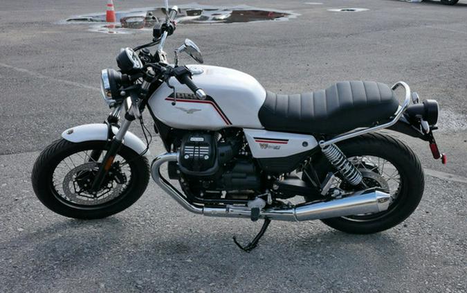 2026 Moto Guzzi V7 Special