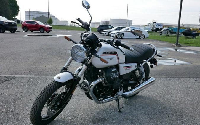2026 Moto Guzzi V7 Special