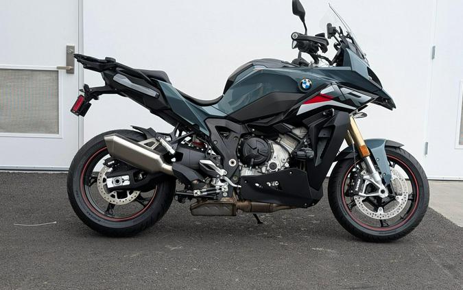 2026 BMW S 1000 XR