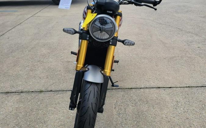 2025 Triumph Speed 400 Carnival Red / Storm Grey Base