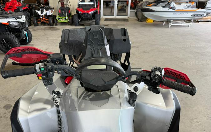 2023 Can-Am Renegade X MR 1000R