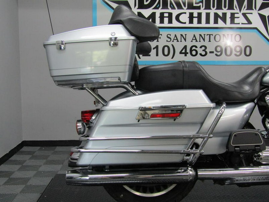 2011 Harley-Davidson® FLHTC - Electra Glide® Classic