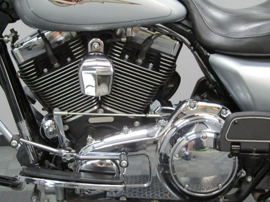 2011 Harley-Davidson® FLHTC - Electra Glide® Classic