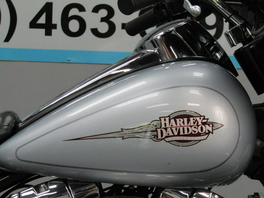 2011 Harley-Davidson® FLHTC - Electra Glide® Classic