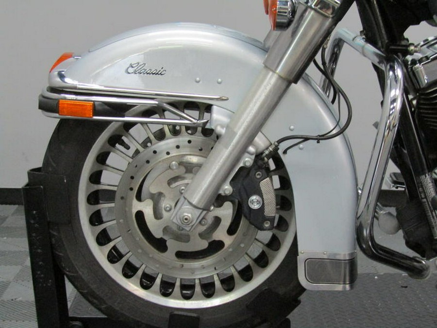 2011 Harley-Davidson® FLHTC - Electra Glide® Classic