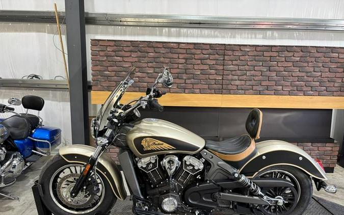 2019 Indian Motorcycle® Scout® Icon Series Dirt Track Smoke/Thunder Black