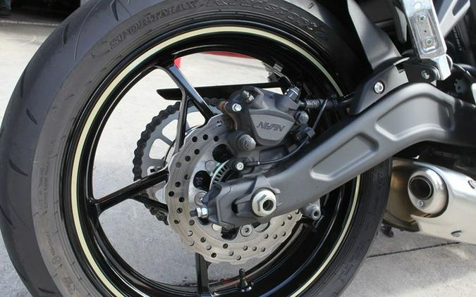 2024 Kawasaki Ninja 650 Metallic Covert Green/Metallic Spark Bl