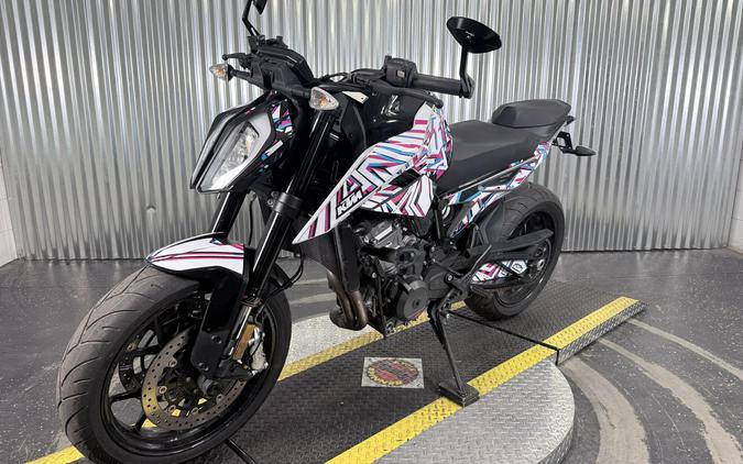 2024 KTM 790 Duke