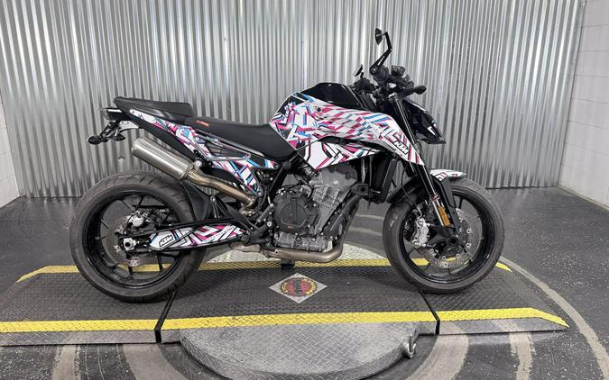 2024 KTM 790 Duke