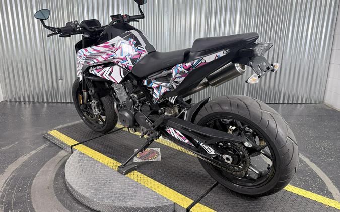 2024 KTM 790 Duke