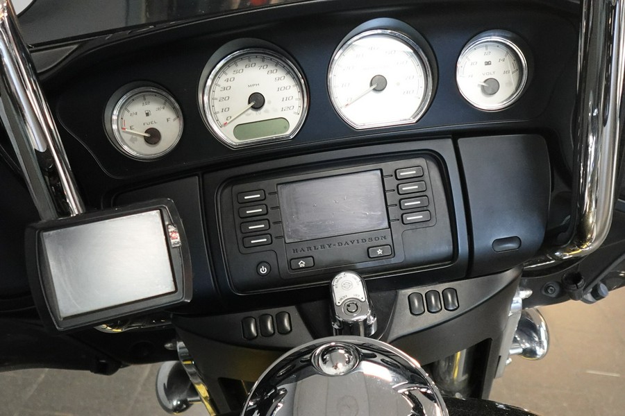 2016 Harley-Davidson Street Glide FLHXS