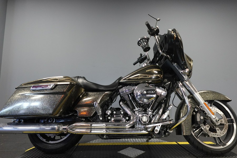 2016 Harley-Davidson Street Glide FLHXS