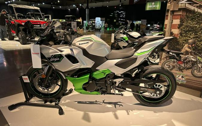 2024 Kawasaki Ninja® 7 Hybrid ABS